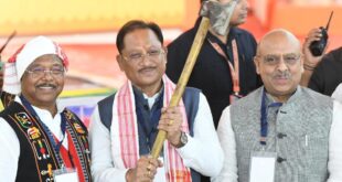 लाल किला मैदान से गूंजा जनजातीय गौरव का स्वर, राष्ट्रीय जनजाति सांस्कृतिक समागम में मुख्यमंत्री विष्णुदेव साय बोले – जनजातीय समाज दुनिया को सिखा सकता है प्रकृति संग विकास…..