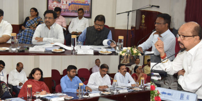 ’विशेष पिछड़ी जनजातियों के जीवन स्तर में सुधार लाने योजनाओं का लाभ प्राथमिकता से पहुंचे’, ’राज्यपाल डेका ने की पीएम जनमन योजना की समीक्षा’…..