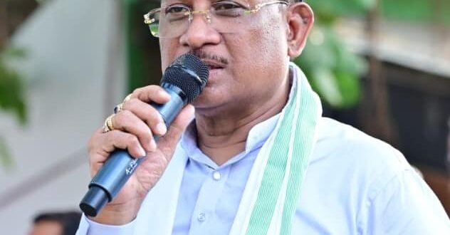 ’मुख्यमंत्री विष्णु देव साय ने बरगद के पेड़ के नीचे लगाई चौपाल, सुनी ग्रामीणों की समस्याएं’, योजनाओं की जमीनी स्थिति का लिया फीडबैक…..