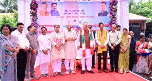 सुरक्षित छत्तीसगढ़ की ओर कदमः ‘नेक्स्ट जेन सीजी डायल-112’ के आधुनिक वाहनों को हरी झंडी, विधानसभा अध्यक्ष डॉ. रमन सिंह और वित्त मंत्री ओपी चौधरी ने राजनांदगांव से वाहनों को किया रवाना….