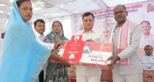 सुशासन तिहार में मिला उज्ज्वला गैस कनेक्शन, खत्म हुआ लकड़ी के चूल्हे का संघर्ष….