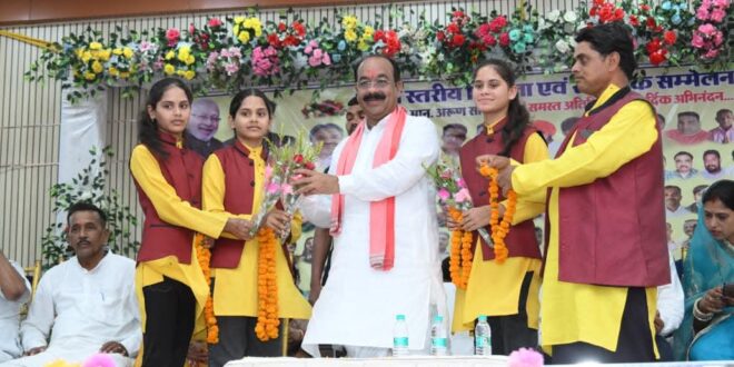 शासकीय उचित मूल्य दुकान विक्रेता सरकार की मजबूत कड़ी, योजनाओं के क्रियान्वयन में निभाते हैं अहम भूमिका : उप मुख्यमंत्री अरुण साव…..