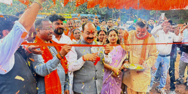 स्वच्छता, पेयजल, सड़क, अधोसंरचना और नागरिक सुविधाएं बढ़ाने प्रमुखता से किये जा रहे काम – उप मुख्यमंत्री अरुण साव…..