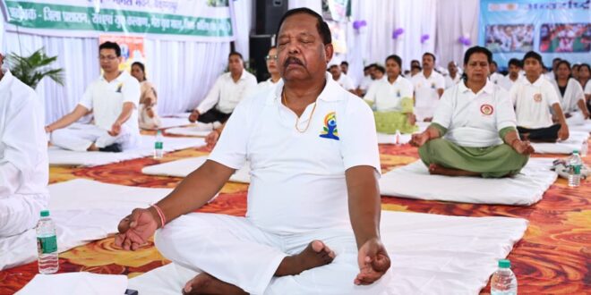 कोरिया में 12वां अंतरराष्ट्रीय योग दिवस: मंत्री रामविचार नेताम की मौजूदगी में हुआ भव्य योगाभ्यास….
