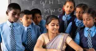 छत्तीसगढ़ के स्कूलों में अब गूंजेंगे राष्ट्रगान, राज्यगीत और भोजन मंत्र; शिक्षा विभाग ने जारी किए कड़े निर्देश….