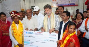 दो पुनर्वासित जोड़ों ने मुख्यमंत्री कन्या विवाह कार्यक्रम से दाम्पत्य जीवन की शुरुआत…..