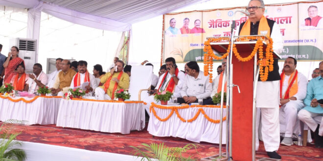 कृषि की नवीनतम एवं आधुनिक तकनीकों को अपनाएं कृषक: विधानसभा अध्यक्ष डॉ. रमन सिंह….