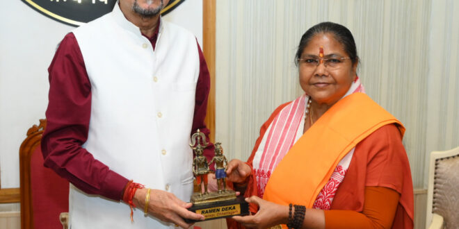राज्यपाल रमेन डेका से राष्ट्रीय पिछड़ा वर्ग आयोग की अध्यक्ष साध्वी निरंजन ज्योति ने की सौजन्य भेंट….