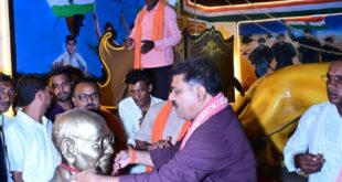 उप मुख्यमंत्री विजय शर्मा ने भारत माता की प्रतिमा एवं भव्य शहीद स्मारक का किया लोकार्पण….