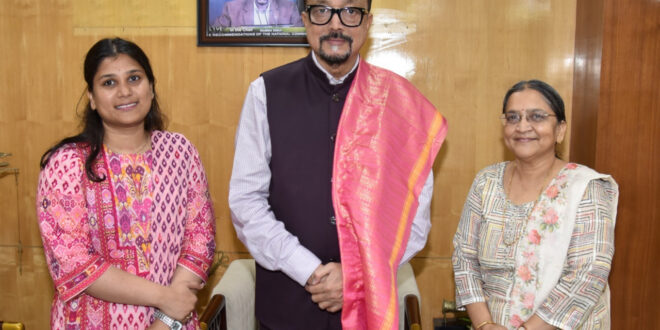 राज्यपाल रमेन डेका से सुप्रीम कोर्ट में छत्तीसगढ़ की स्टैंडिंग काउंसिल सुश्री जैन ने की सौजन्य भेंट….