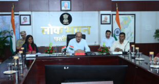राज्यपाल रमेन डेका ने सक्ती जिले के अधिकारियों से की चर्चा, जल संरक्षण, हरियाली और लखपति दीदीयों के नवाचार आधारित गतिविधियों पर दिया विशेष जोर…..