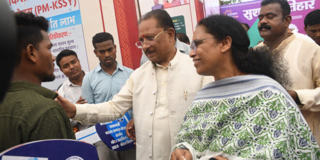 ’मत्स्य पालकों को मिली नई उड़ान, आजीविका सशक्त बनाने मुख्यमंत्री ने वितरित की आधुनिक सामग्री’, ’मोटर साइकिल, आइस बॉक्स और मछली जाल से बढ़ेगा कारोबार, आय में होगी वृद्धि’…..