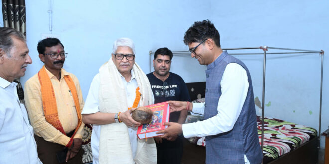 सेवा, सुशासन और जनकल्याण के 12 वर्ष: वित्त मंत्री ओ.पी. चौधरी ने प्रबुद्धजनों से किया संवाद, विशेष जनसंपर्क अभियान के तहत वरिष्ठ नागरिकों, शिक्षाविद् एवं अधिवक्ता का किया सम्मान….