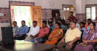 ‘मन की बात’ बना जनसंवाद और जनप्रेरणा का सशक्त मंच, रामगढ़-उदयपुर में सामूहिक श्रवण, मंत्री राजेश अग्रवाल ने प्रधानमंत्री के विचारों को बताया राष्ट्र निर्माण की प्रेरणा….
