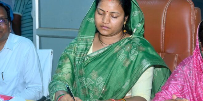 जनभागीदारी से सशक्त होंगे अस्पताल प्रबंधन और स्वास्थ्य सेवाएं : मंत्री लक्ष्मी राजवाड़े