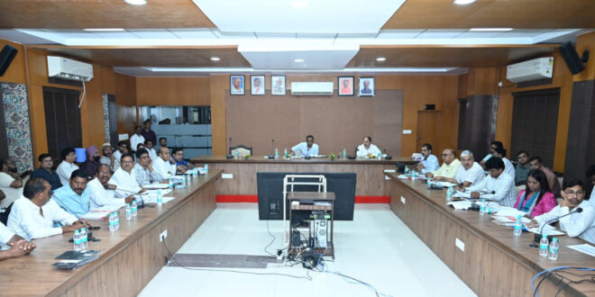 लोक निर्माण विभाग के सचिव ने पुल निर्माण कार्यों की प्रगति की समीक्षा की, कार्यस्थलों का नियमित निरीक्षण कर हर महीने प्रगति की समीक्षा के दिए निर्देश….
