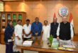 विधानसभा अध्यक्ष डॉ रमन सिंह को बोल बम समिति के संयोजक जितेन्द्र वर्मा ने 17 अगस्त को आयोजित विशाल बोल बम कांवर यात्रा में किया आमंत्रित…