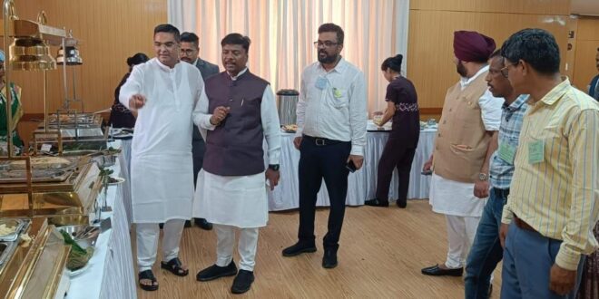 अबूझमाड़ का स्वाद पहुँचा विधानसभा- अरक चावल की महक से दीदियों के हुनर ने जीता जनप्रतिनिधियों का दिल…..