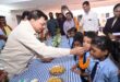 शाला प्रवेशोत्सव में उद्योग मंत्री लखनलाल देवांगन ने किया विद्यार्थियों का आत्मीय स्वागत…..