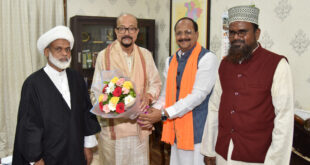 राज्यपाल रमेन डेका से छत्तीसगढ़ राज्य हज कमेटी के अध्यक्ष ने की सौजन्य भेंट….