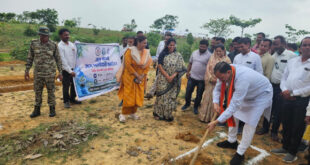 मुख्यमंत्री विष्णु देव साय के नेतृत्व में प्रदेशभर में जल संरक्षण बना जनआंदोलन, एमसीबी जिले में मंत्री श्याम बिहारी जायसवाल ने ‘मोर गांव-मोर पानी’ अभियान एवं ‘एक पेड़ मां के नाम’ कार्यक्रम का किया शुभारंभ…..