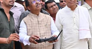कृत्रिम गर्भाधान से पशुधन विकास की मिसाल बना ग्राम पुरी, कृषि मंत्री रामविचार नेताम ने उन्नत वत्स प्रदर्शनी का किया अवलोकन, विभागीय नवाचारों की सराहना….