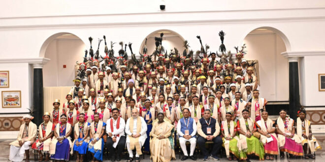 राष्ट्रपति भवन के विशेष अतिथि बने बस्तर के मांझी-चालकी : बस्तर पंडुम-2026 के विजेताओं और जनजातीय प्रतिनिधियों का हुआ विशेष सम्मान….
