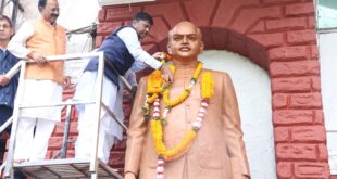 डॉ. श्यामा प्रसाद मुखर्जी की जयंती पर वन मंत्री केदार कश्यप ने अर्पित की पुष्पांजलि…..