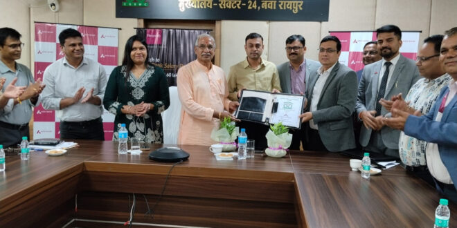 छत्तीसगढ़ स्टेट वेयरहाउसिंग कार्पोरेशन के कर्मचारियों को उपहार…..