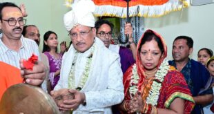 मुख्यमंत्री विष्णुदेव साय ने दोकड़ा की ऐतिहासिक रथयात्रा में निभाई गजपति महाराजा की परंपरा : भगवान श्री जगन्नाथ का रथ खींचकर प्रदेशवासियों के सुख, समृद्धि और खुशहाली की कामना की…..