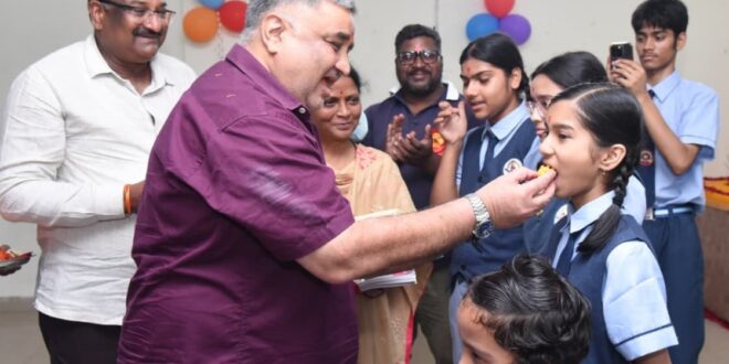 बेटियों के सपनों को मिली नई उड़ान, शाला प्रवेश उत्सव में शामिल हुए पर्यटन एवं संस्कृति मंत्री राजेश अग्रवाल…..
