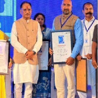 एमबीए कर मोहन चंद्राकर ने खेती को बनाया मॉडल प्राकृतिक एवं जैविक खेती को दे रहें हैं बढ़ावा…..