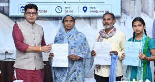 राजस्व मंत्री टंक राम वर्मा ने हितग्राहियों को वितरित किए डिजिटल जाति प्रमाण पत्र
