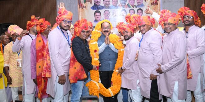 उप मुख्यमंत्री अरुण साव राजा दक्ष प्रजापति जयंती एवं सामाजिक सम्मेलन में हुए शामिल…..