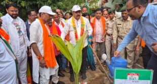 उप मुख्यमंत्री विजय शर्मा और वन मंत्री केदार कश्यप के नेतृत्व में बारसूर पहुंची बाइक तिरंगा यात्रा…..