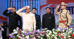 कवर्धा में देशभक्ति के उल्लास के साथ मनाया गया स्वतंत्रता दिवस, मंत्री लखन लाल देवांगन ने फहराया तिरंगा, अमर शहीदों के परिजन व 132 कर्मी सम्मानित….