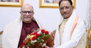 मुख्यमंत्री विष्णुदेव साय से निर्माता-निर्देशक डॉ. चंद्रप्रकाश द्विवेदी ने की सौजन्य मुलाकात…..