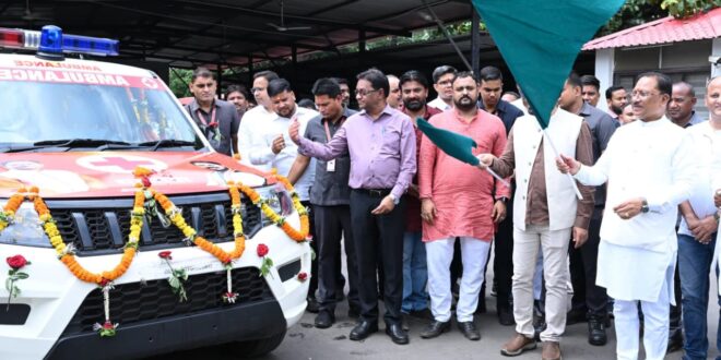 मुख्यमंत्री विष्णु देव साय ने धरसींवा विधानसभा को दी निःशुल्क एम्बुलेंस की सौगात….