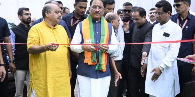 देश की आजादी में छत्तीसगढ़ के वीर नायकों का योगदान नई पीढ़ी तक पहुंचाना हमारा दायित्व : मुख्यमंत्री विष्णु देव साय…