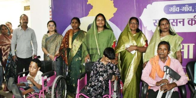 मंत्री लक्ष्मी राजवाड़े ने दिव्यांगजनों को वितरित किए व्हीलचेयर एवं सहायक उपकरण, आत्मीयता से मुलाकात कर जाना हालचाल, सहायक उपकरणों से आसान होगी दिव्यांगजनों की राह….