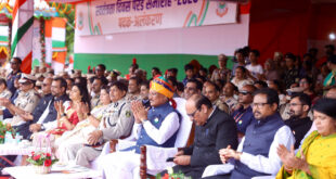 स्वतंत्रता दिवस समारोह: शालेय विद्यार्थियों की सांस्कृतिक प्रस्तुतियों ने बांधा समां