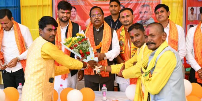 दुग्ध उत्पादन का व्यवसाय कर परिवार को बना सकते हैं सक्षम- मंत्री रामविचार नेताम…..
