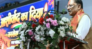 सवा लाख ‘आशीर्वाद के दीपों’ से जगमगाया खारुन तट, प्रधानमंत्री नरेंद्र मोदी के स्वस्थ और दीर्घायु जीवन के लिए हुई महाआरती….