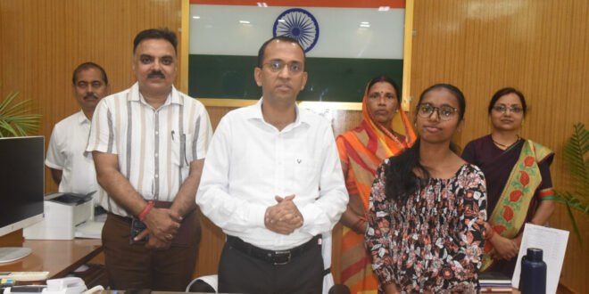 मुख्यमंत्री विष्णु देव साय की संवेदनशील पहल से पूजा के डॉक्टर बनने के सपने को मिला संबल, आर्थिक तंगी और 66 प्रतिशत दिव्यांगता को मात देकर पूजा ने हासिल की नीट में सफलता…