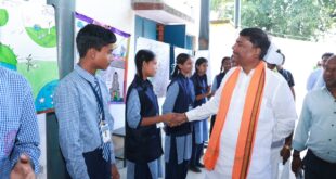 मेरे सपनों का भारत चित्रकला एवं भाषण प्रतियोगिता में बच्चों ने दिखाई प्रतिभा, वन मंत्री केदार कश्यप ने बच्चों का बढ़ाया उत्साह….