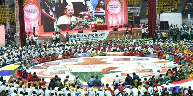 ‘नमो सेवा गाथा’ लाइट एंड साउंड शो में जीवंत हुई प्रधानमंत्री श्री नरेंद्र मोदी की प्रेरणादायी जीवन यात्रा,‘सेवा के रंग, राष्ट्र के संग’ समारोह में शामिल हुए मुख्यमंत्री  विष्णुदेव साय
