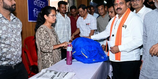 नक्सलवाद के लंबे और काले दौर से निकलकर शांति, सुरक्षा और समृद्धि की राह पर तेजी से आगे बढ़ रहा बस्तर – उप मुख्यमंत्री विजय शर्मा…..