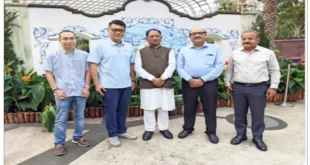 CG News: मुख्यमंत्री विष्णु देव साय का सिंगापुर दौरा: गार्डन्स बाय द बे के अधिकारियों से हुई अहम बैठक, बॉटनिकल गार्डन से पर्यटन और रोजगार बढ़ाने पर जोर…..
