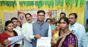 आंगन मिलन सेवा में शामिल हुए वित्त मंत्री ओ.पी. चौधरी, आंगनबाड़ी कार्यकर्ताओं, सहायिकाओं और मितानिनों का किया सम्मान, गर्भवती महिलाओं की हुई गोदभराई….