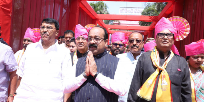 ’अखिल भारतीय तैलिक साहू महासभा के राष्ट्रीय अधिवेशन में मुख्य अतिथि के रूप में शामिल हुए उप मुख्यमंत्री अरुण साव’…..